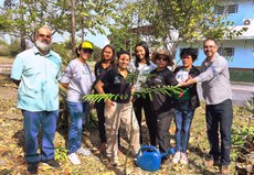 Plantio de Paricá com representantes da turma de florestas do ano 2022