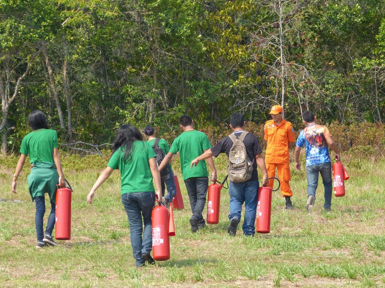 Oficina “Brigada de Incêndio –Exposição de Estande”