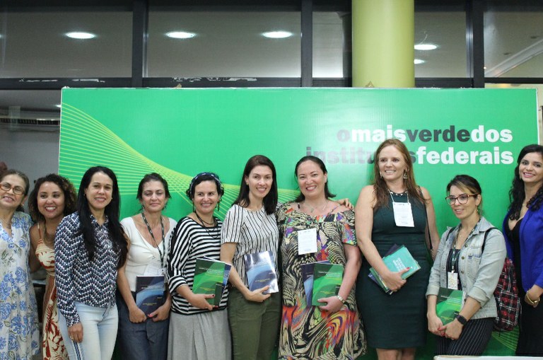 meninas.jpg