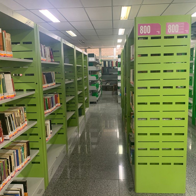 800: Literaturas.