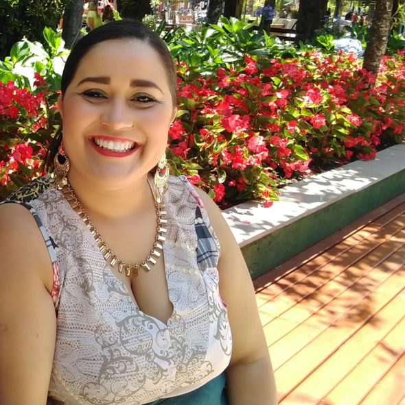 Paloma Alencar.png