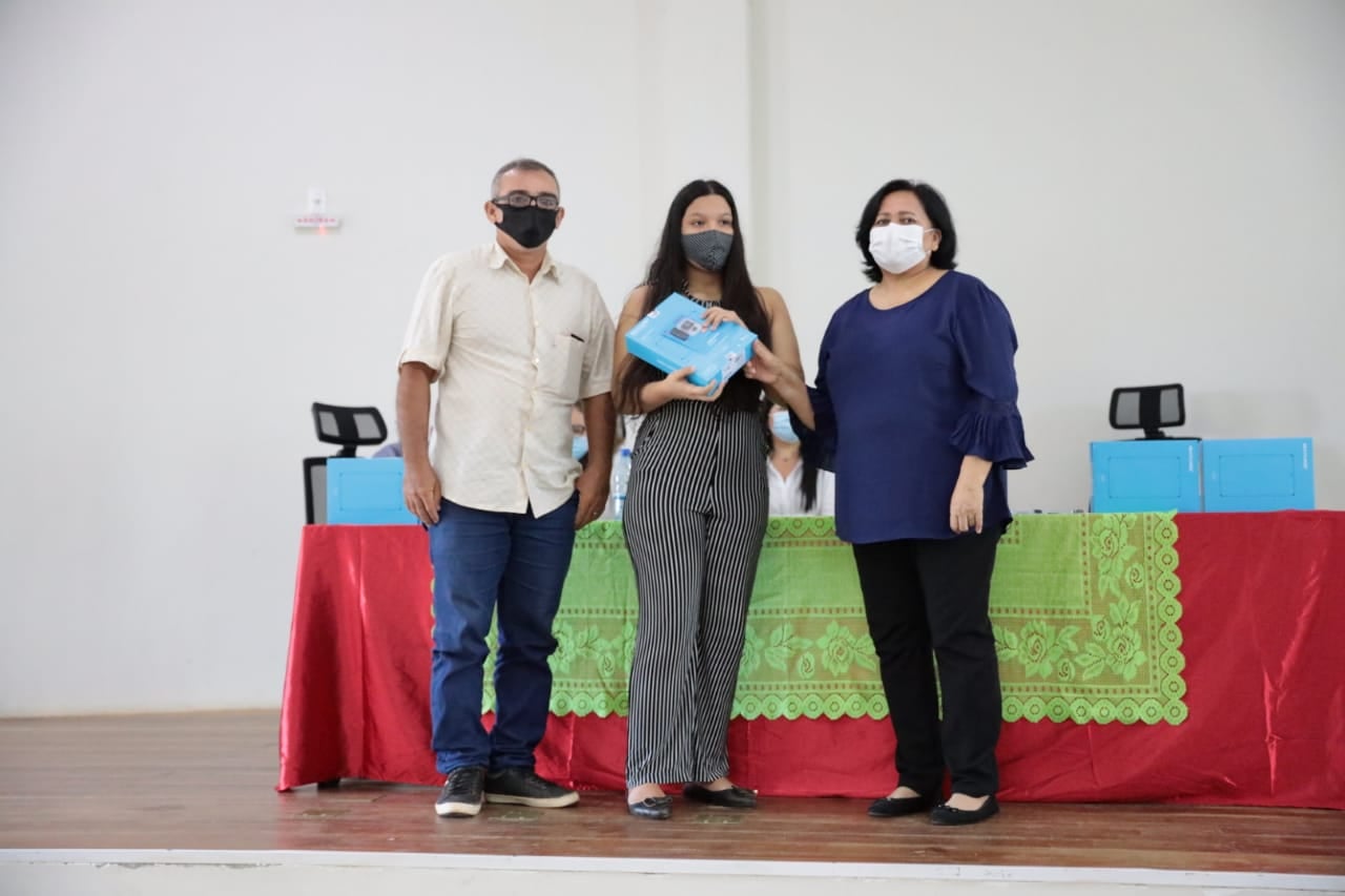 Entrega de tablets IFAM CITA (3).jpg