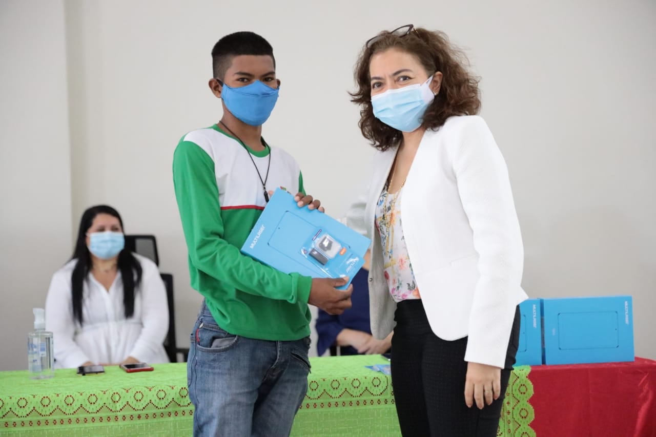 Entrega de tablets IFAM CITA (4).jpg