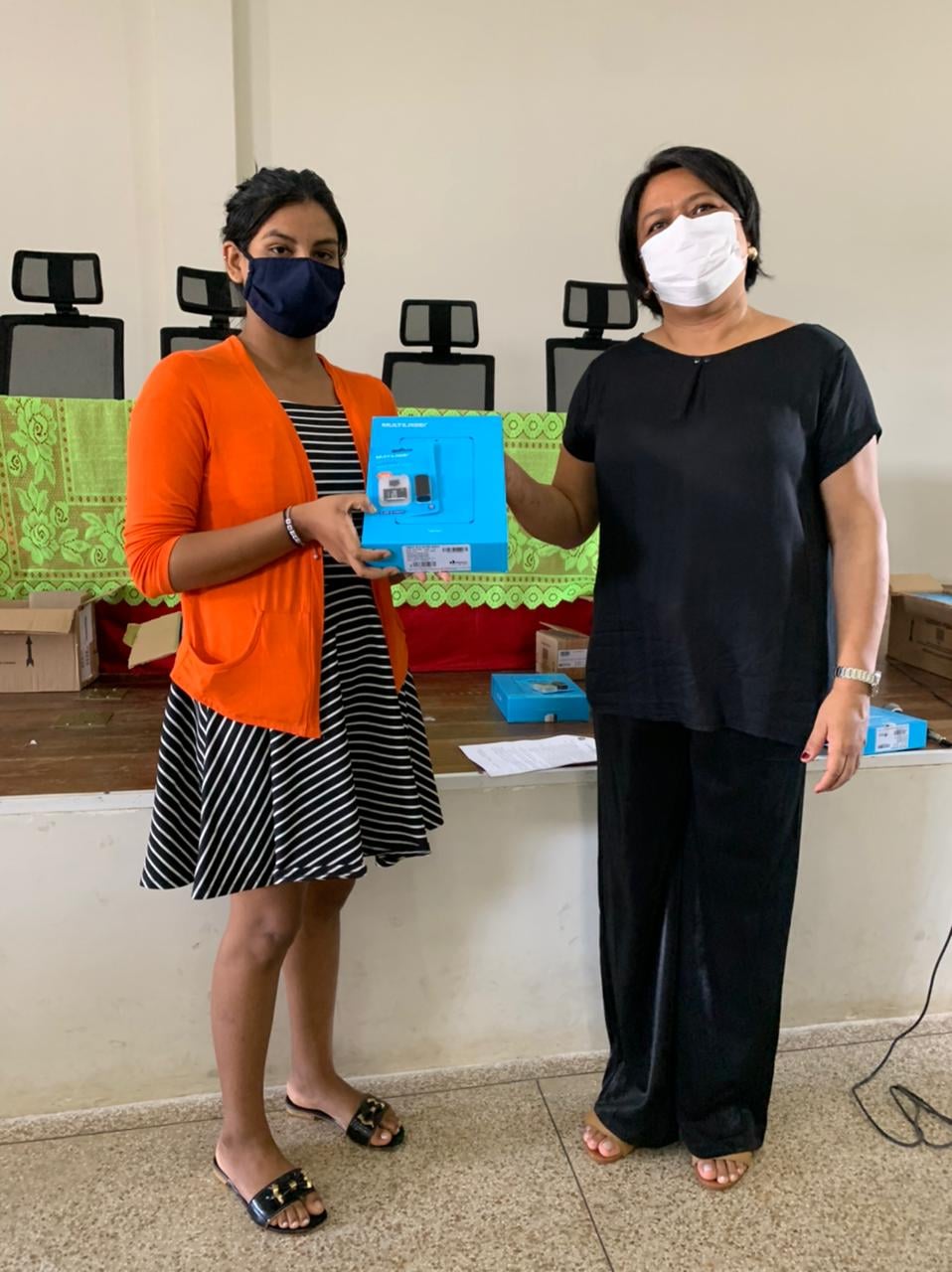 Entrega de tablets IFAM CITA (5).jpg