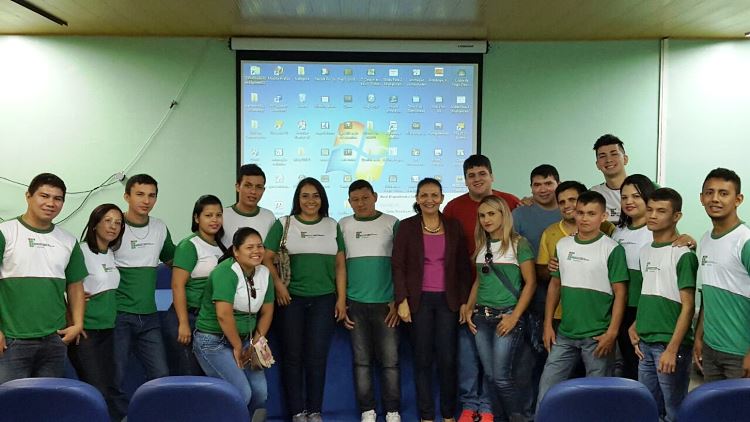 Alunos de Parintins visitam Ayty-CMC