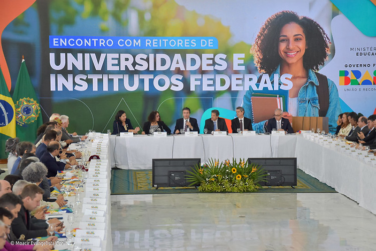 Capa reunião dos IFS com o ministro.jpg