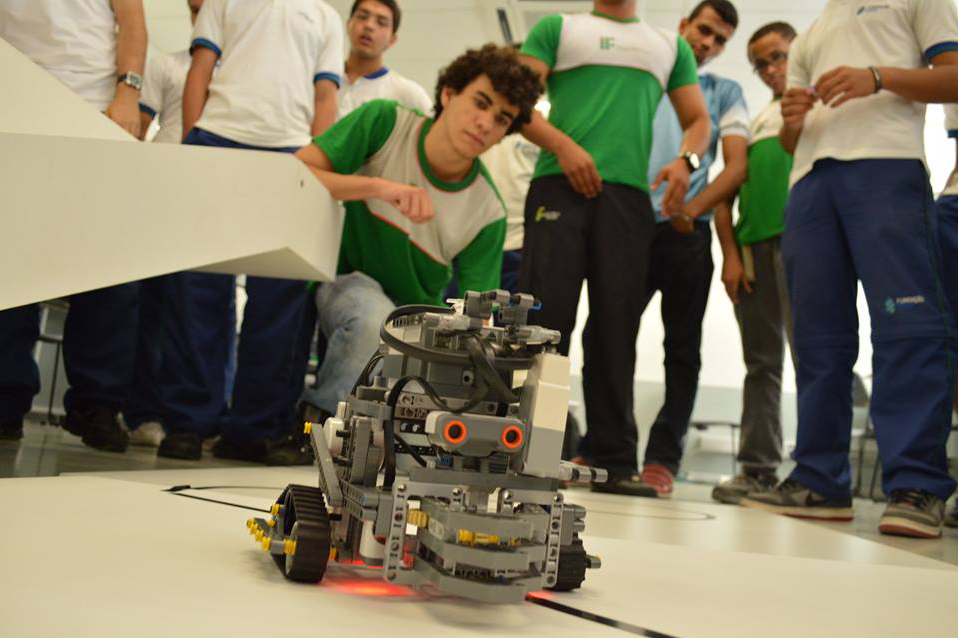 ETAPA REGIONAL EM MANAUS - OLIMPIADA BRASILEIRA DE ROBOTICA.jpg